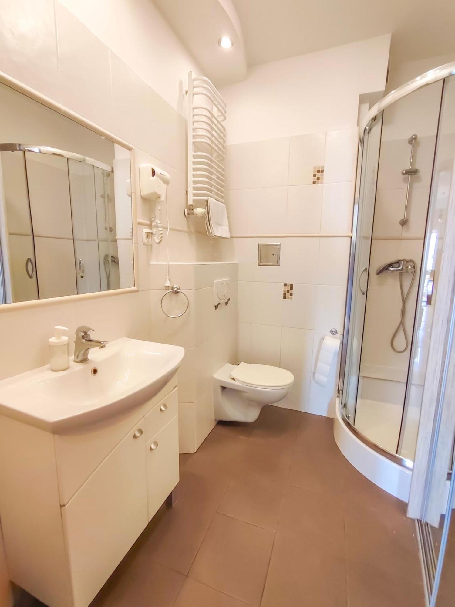 Prywatny Parking Apartament Zacisze By Rentoom Stary Toruń المظهر الخارجي الصورة